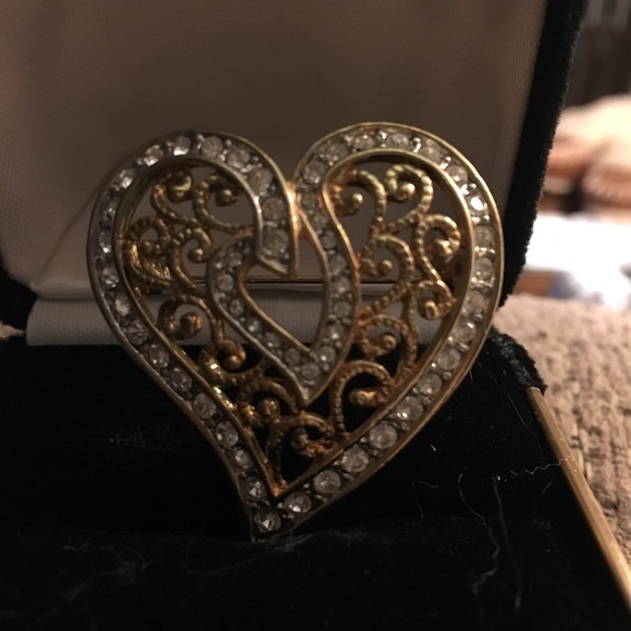 Heart brooch - Picture 1 of 3